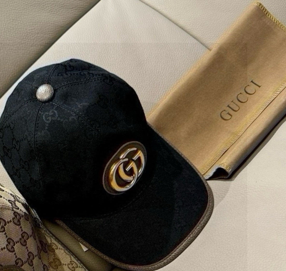 GU Black Gold Cap 006