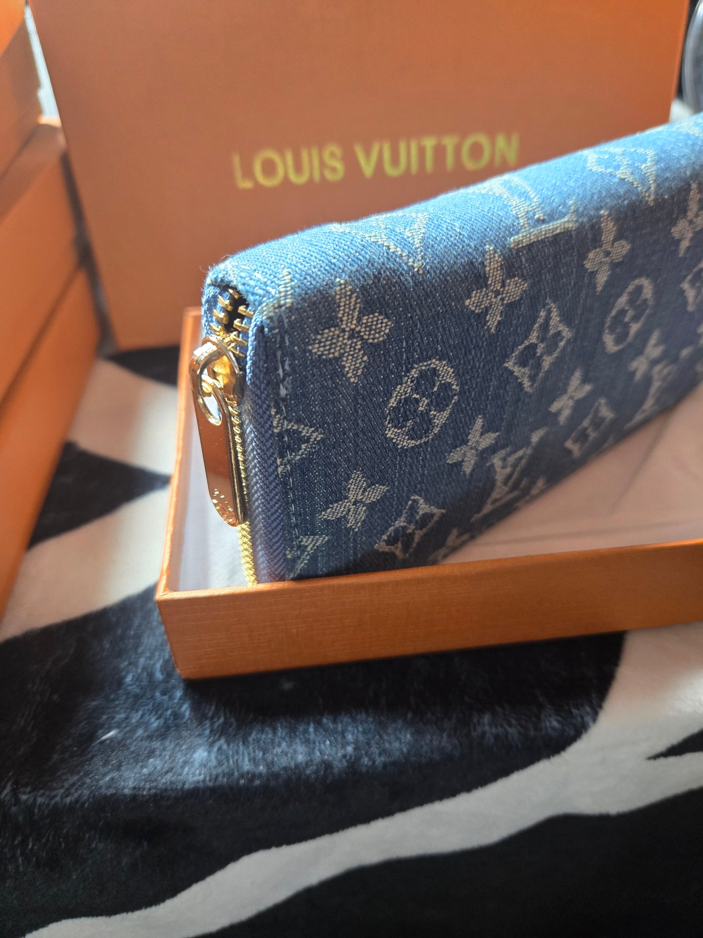 L Denim Zipper Wallet