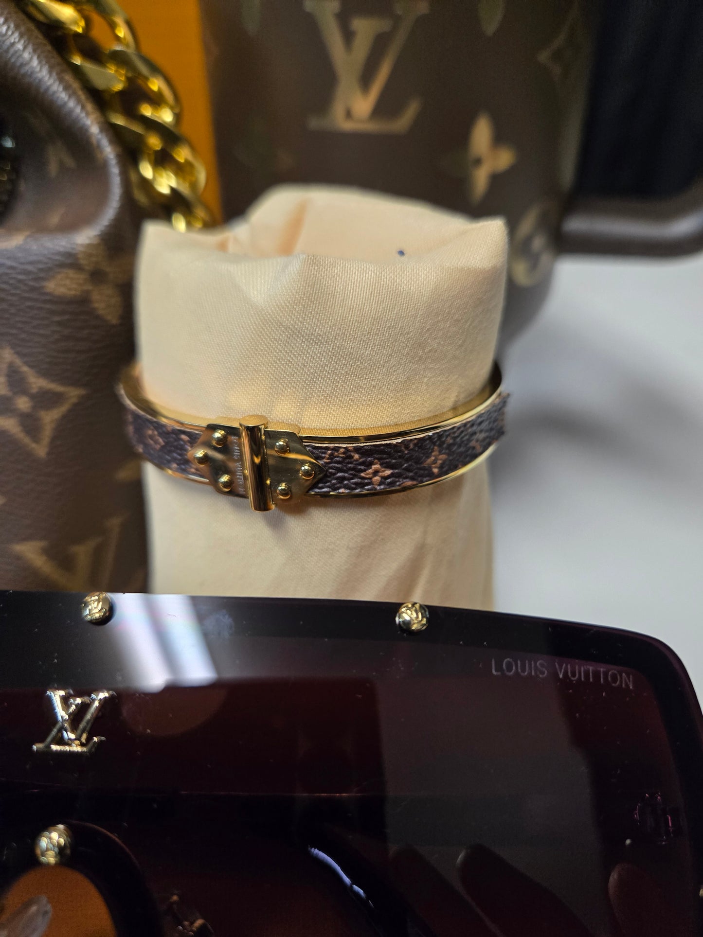 LV Bundle 003