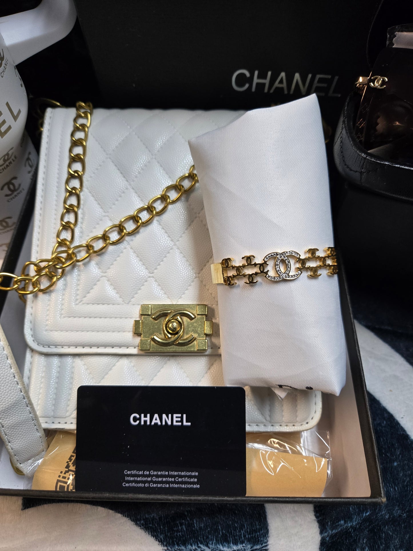 CH Bundle 002