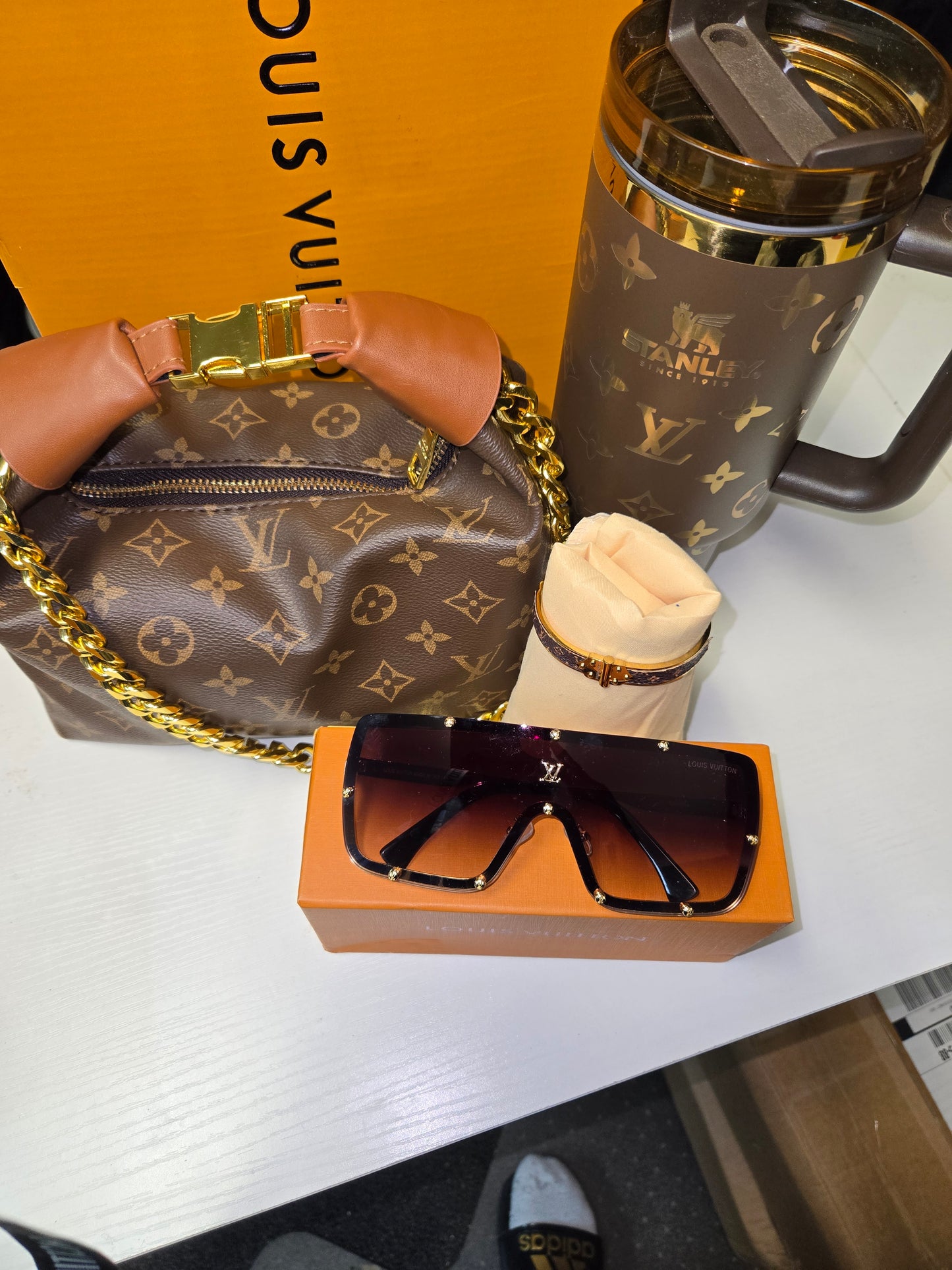 LV Bundle 003