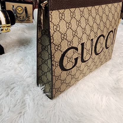 GU 021 Travel