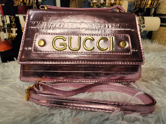 GU 022 Metallic Pink