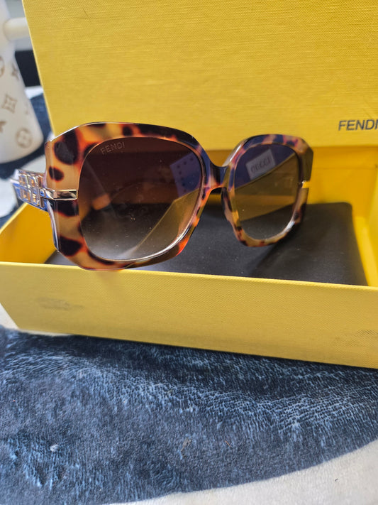 FEN Glasses 012