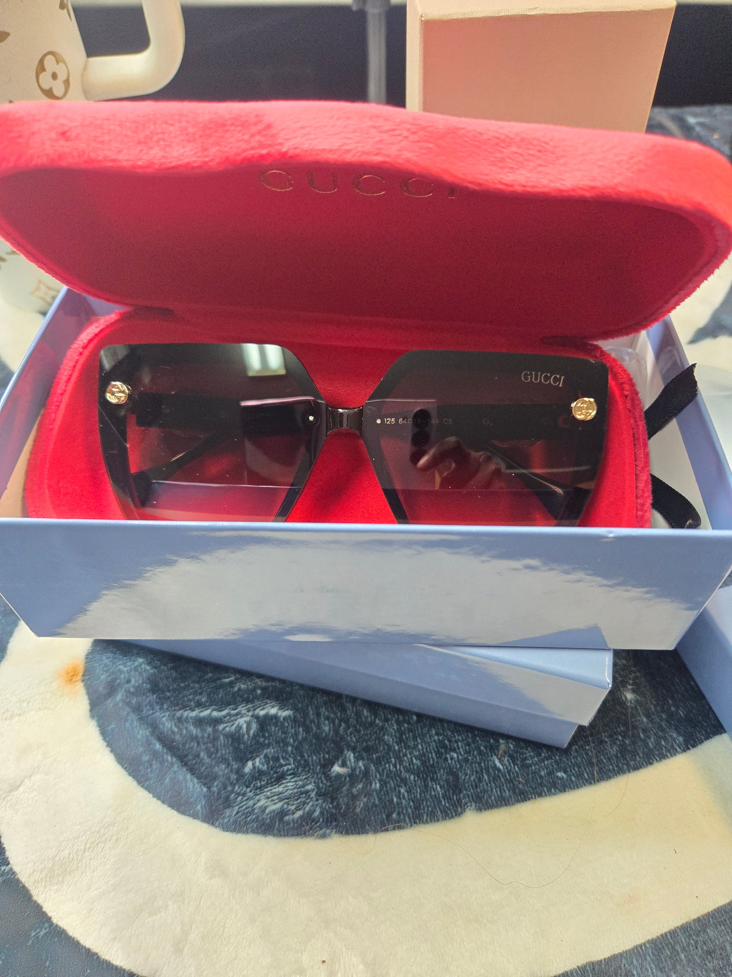 GU Glasses 014