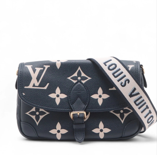 LV 25 LV Diane Black/White