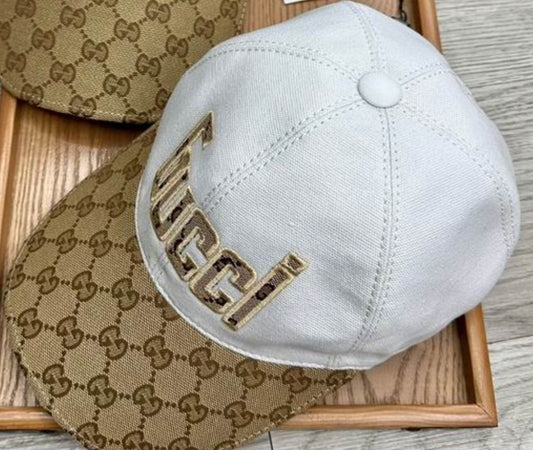 GU  White / Monogram Cap 010