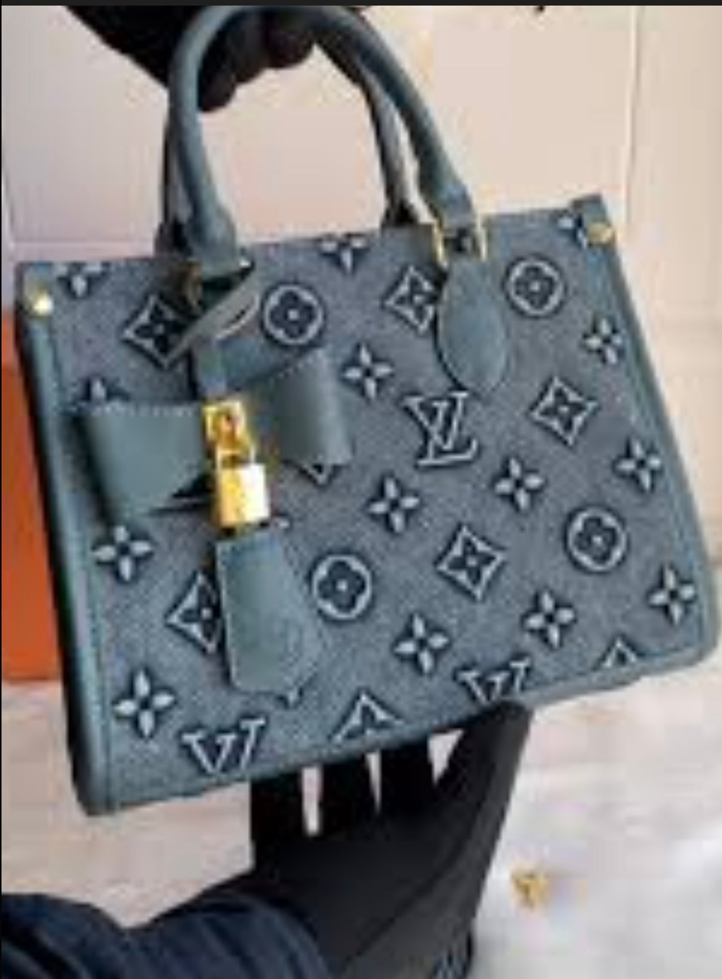 LV15 Medium On the Go Tote Denim