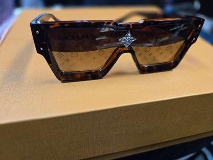 LV Monogram Glasses 001