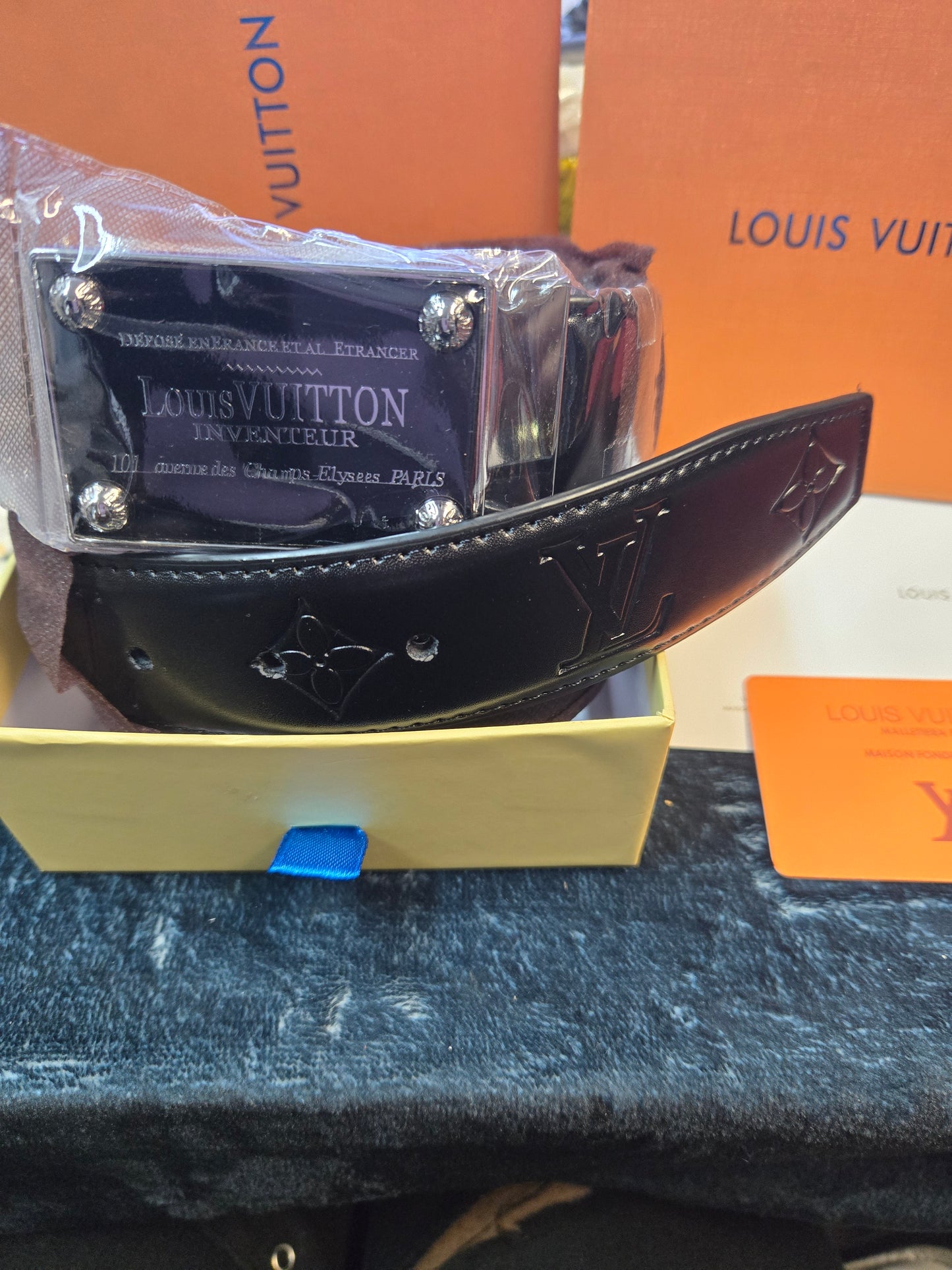 LV  Belt 006