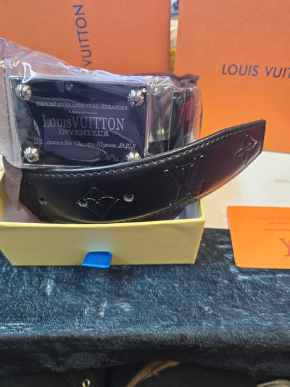 LV  Belt 006