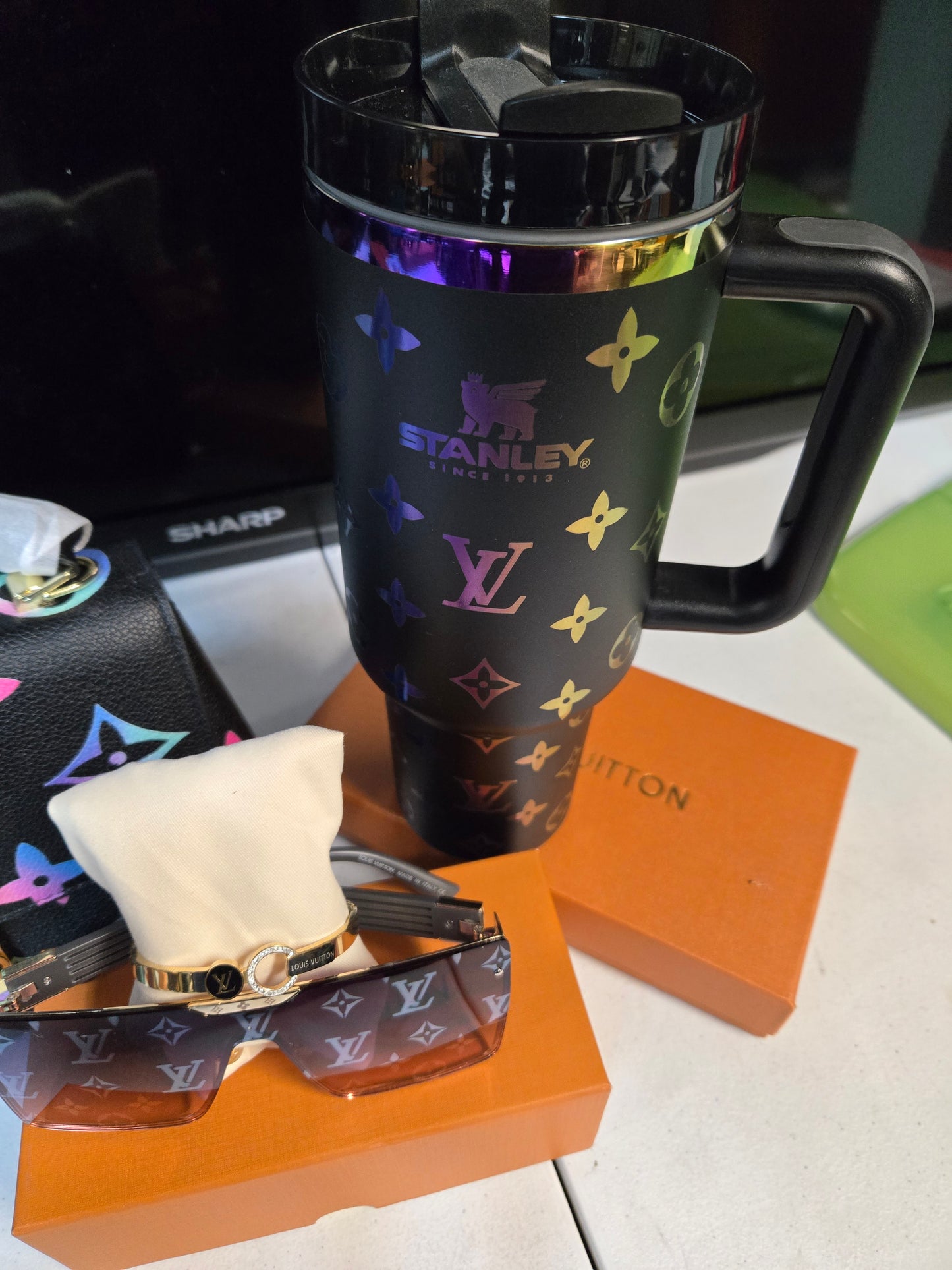 LV Bundle 004