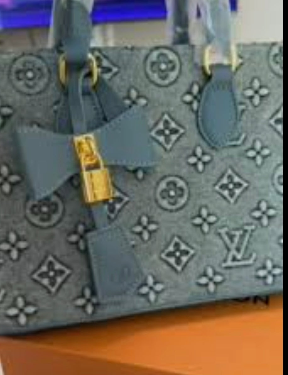 LV15 Medium On the Go Tote Denim